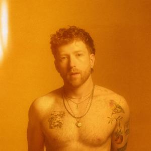 巨乳美女超贴近服务
